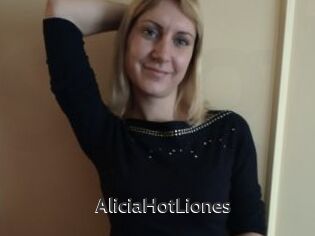 AliciaHotLiones