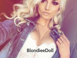 BlondieeDoll