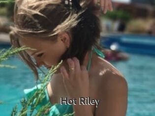 Hot_Riley