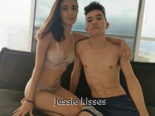 Jessie_kisses