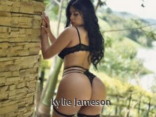 Kylie_Jameson