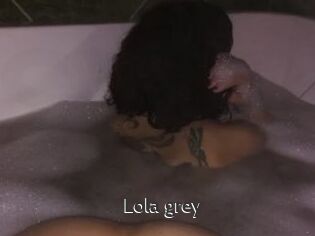 Lola_grey