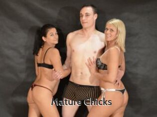 Mature_Chicks