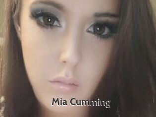 Mia_Cumming