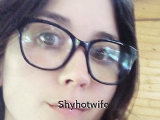 Shyhotwife