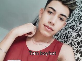 Tom_boyhot